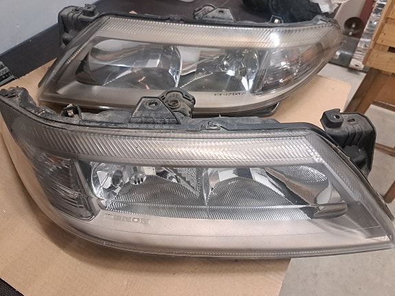 Renault laguna 2 etu valo