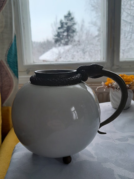 Vanha posliini/pronssi kynttilänjalka