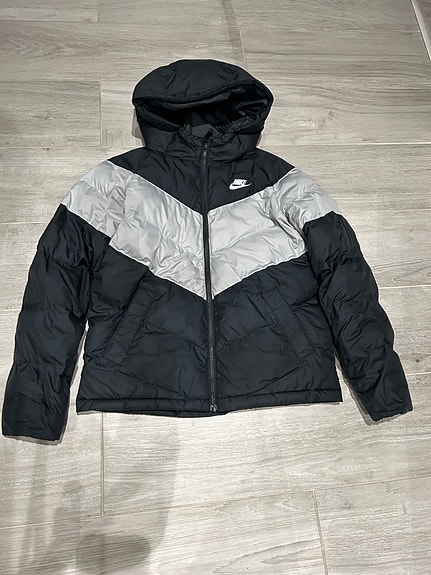 Nike toppatakki XL (158-170cm)