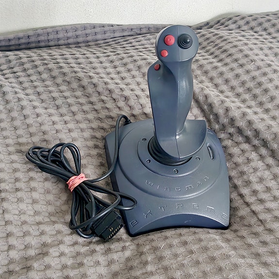 Logitech "Wingman Extreme" Joystick