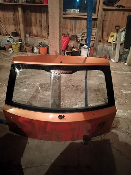 Fiat punton 2001 takaluukku
