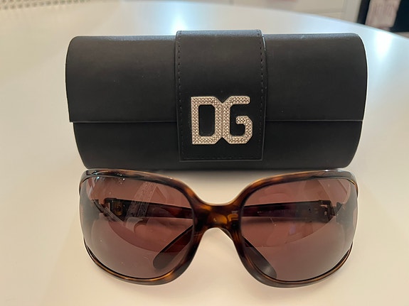 Dolce&Gabbana aurinkolasit