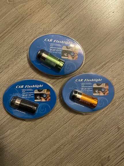 Car Flashlight taskulamppu autokäyttöön