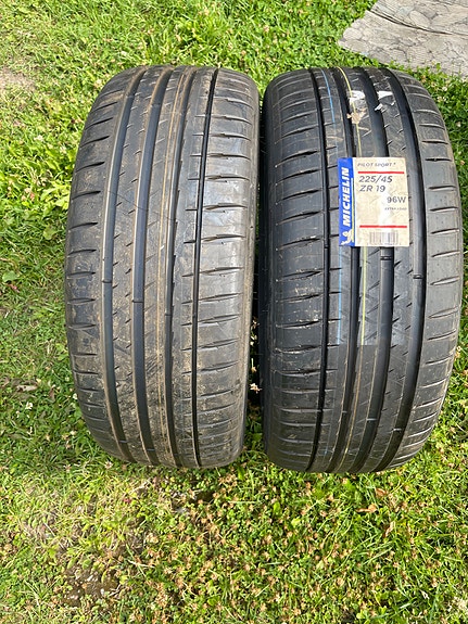 225/45r19 michelin pilot sport 4