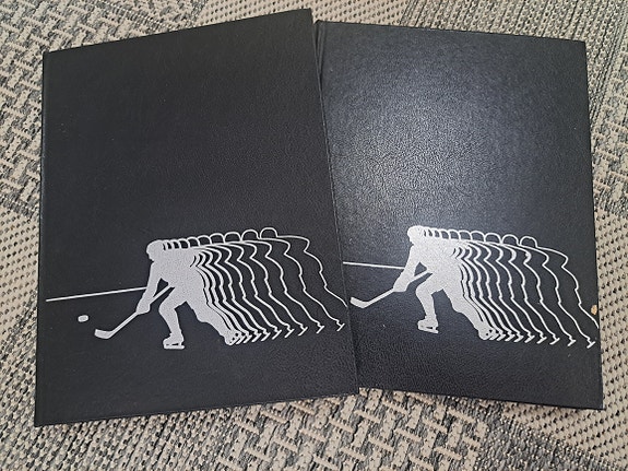 Jääkiekko teos 1 ja 2 vuodelta 1989 ja 1990