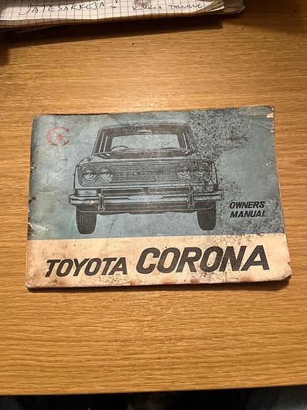 Toyota Corona käyttöohjekirja