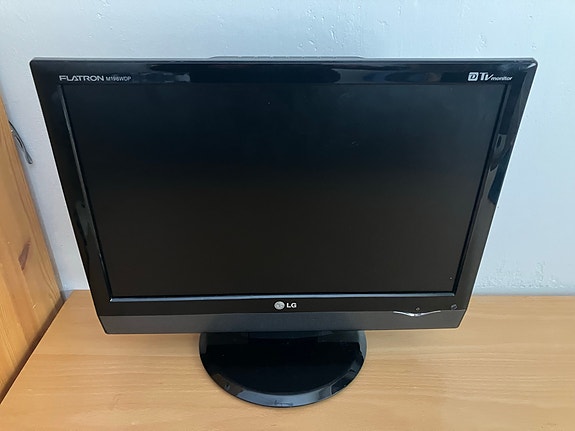 LG Flatron TV 19”