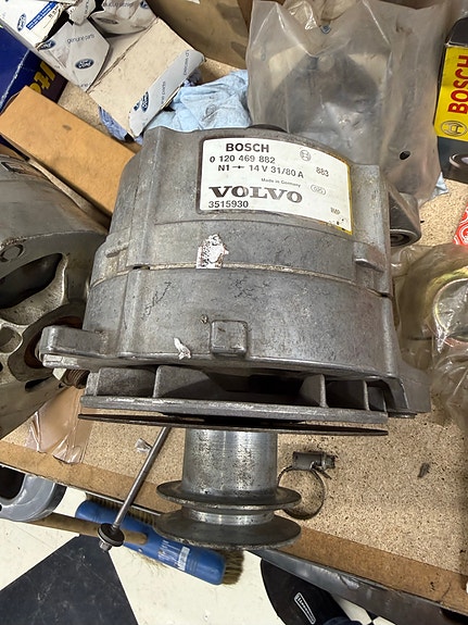 Volvo laturi 14V 80A