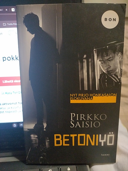 Betoniyö - Pirkko Saisio