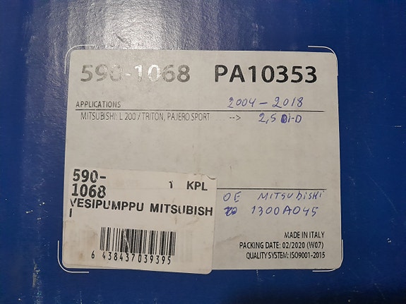 Mitsubishi L 200 vesipumppu