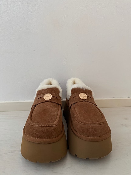 UGG talvikengät koko 40 ruskea