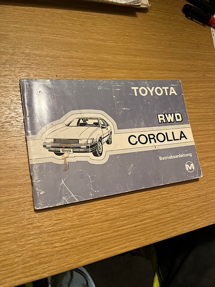 Toyota Corolla RWD käyttöohjekirja (AE85 AE86)