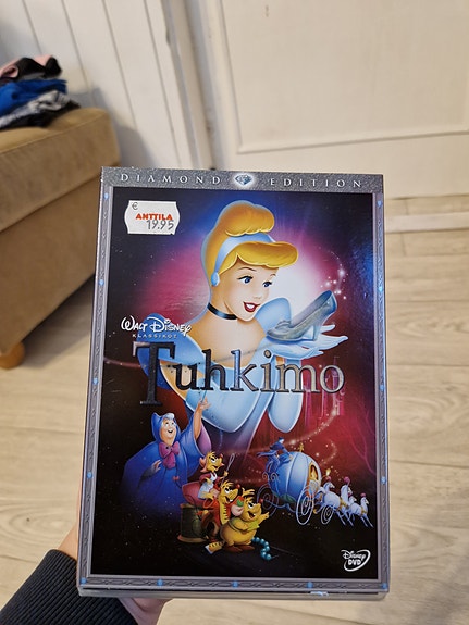 Tuhkimo dvd
