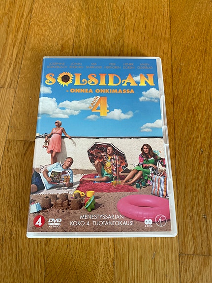 Solsidan kausi 4 dvd
