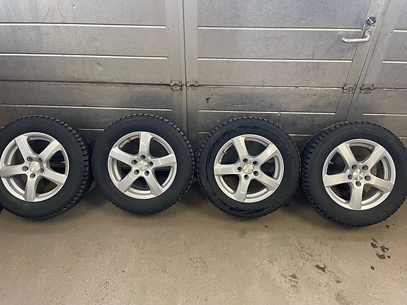 OPEL ASTRA TALVIRENKAAT