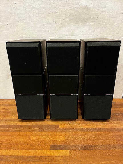 5 kpl Bang & Olufsen kaiuttimet.