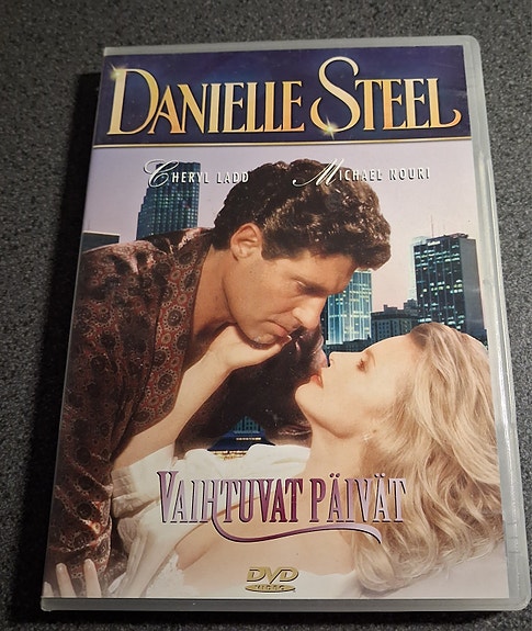 Danielle Steel Vaihtuvat päivät