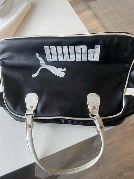 Puma laukku musta tekonahka unisex