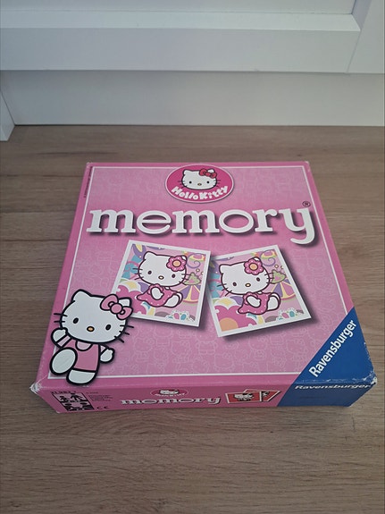 Hello Kitty muistipeli