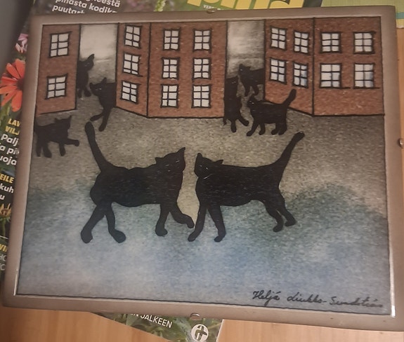 Kissojen kylä Heljä Liukko-Sundström