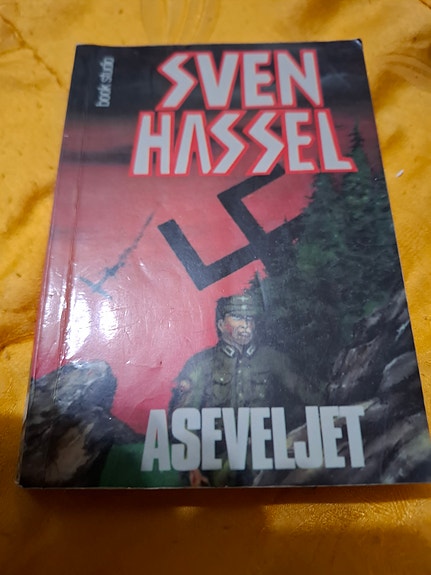 Sven Hassel - Aseveljet