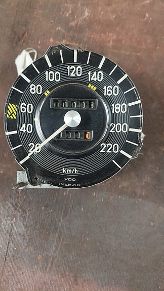 MB 280E/280CE w114/115 nopeusmittari