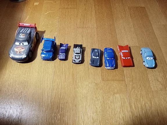 Disney Cars autot