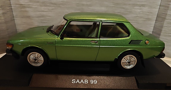 Pienoismalli Saab 99 Turbo vihreä 1/18