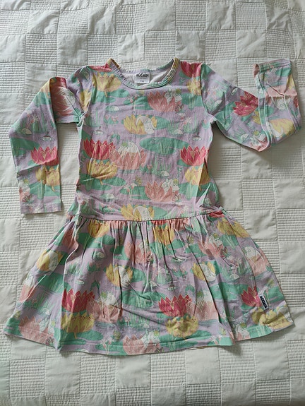 Tyttöjen mekko 116