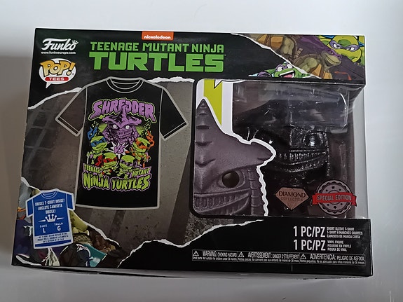 Funko Pop! Teenage Mutant Ninja Turtles Shredder -t-paita ja figuuri