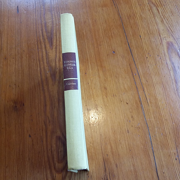 Kosmokomiikkaa / Italo Calvino