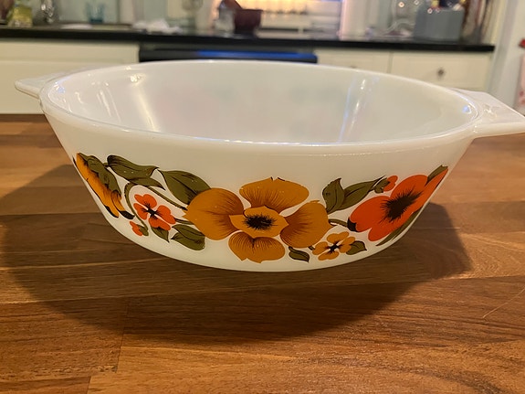 Vintage Pyrex-vuoka iso