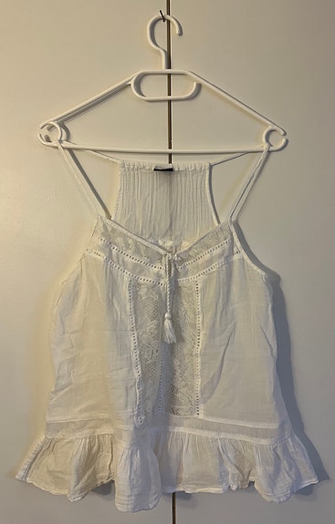 Gina Tricot valkoinen hihaton pitsitoppi, koko 38