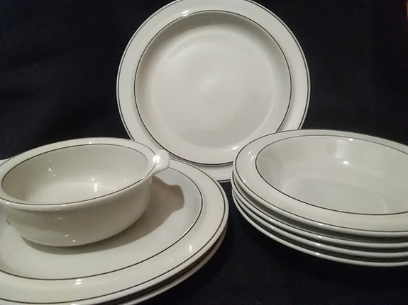 Arabia Fennica  matalat lautaset 24cm