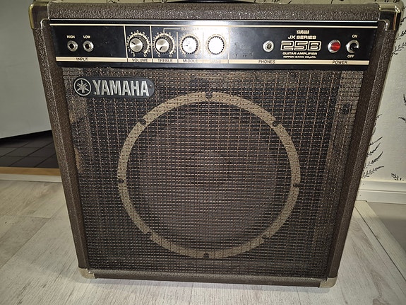 Vintage Yamaha JX 25B vahvistin