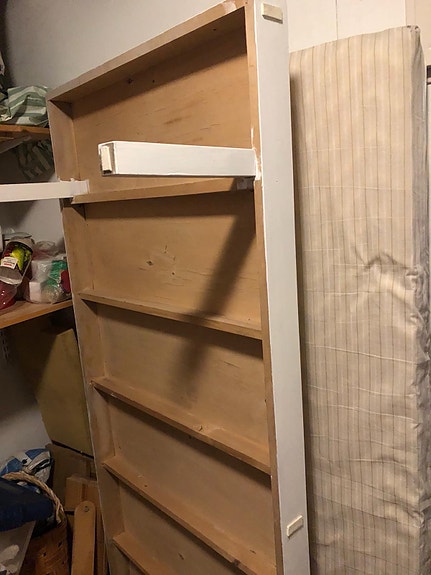 Hyvä laverisänky patjoineen