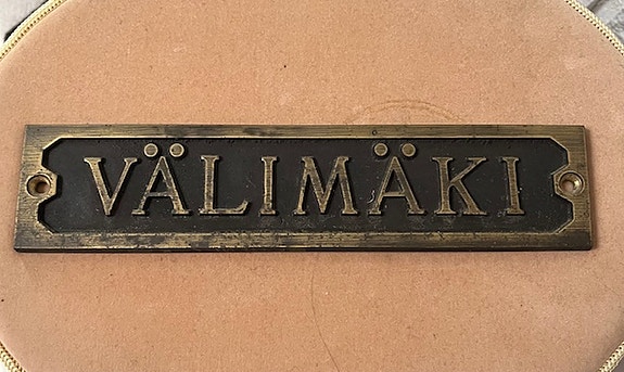 Välimäki ulko-oven kyltti