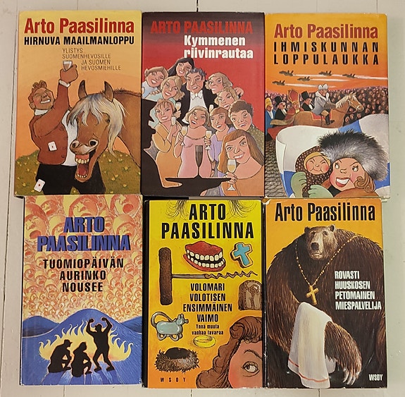 Arto Paasilinnan kirjoja