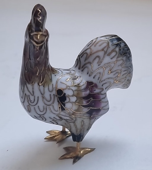 Pieni lintu, cloisonne tekniikka