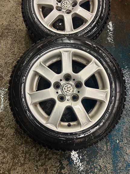 VW 5x112 alumiinivanteet nastarenkailla