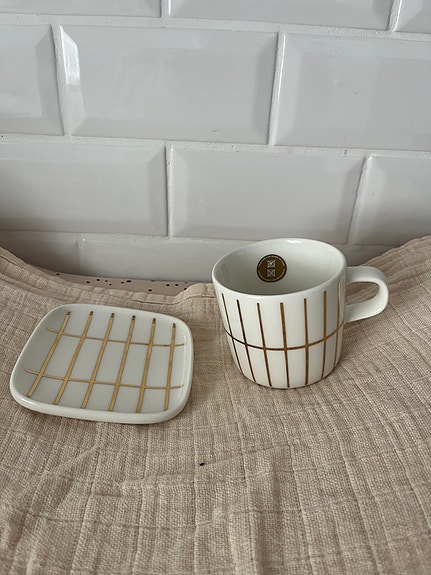 Marimekko kahvikuppi ja aluslautanen