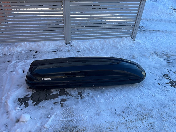 Vuokraa Suksiboksi Thule Pacific 220cm