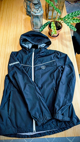 Scania naisten kuoritakki, XL