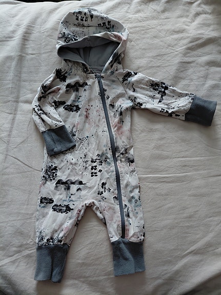 Vauvan haalari / jumpsuit 62/68cm
