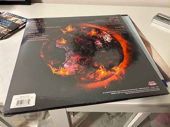 Product image 2 of 3