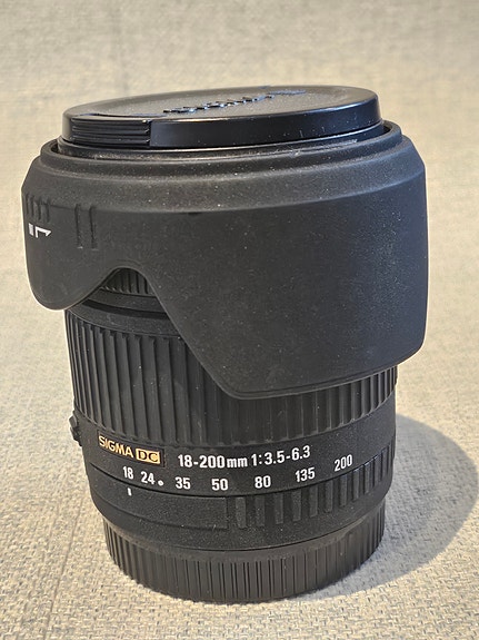 Sigma 18-200mm f3.5-6.3