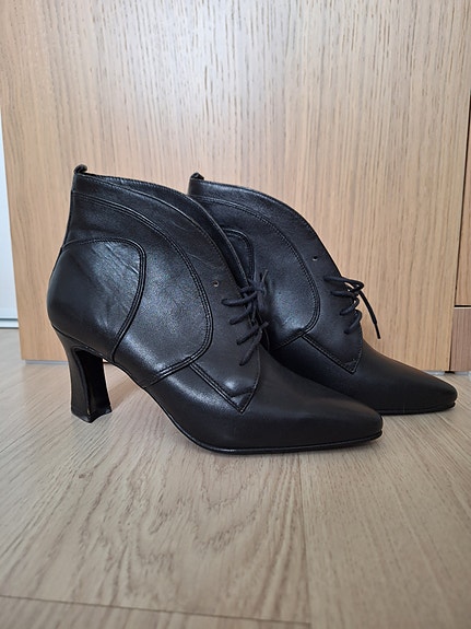 Vintage nahkanilkkurit 39 / Leather ankle boots 39