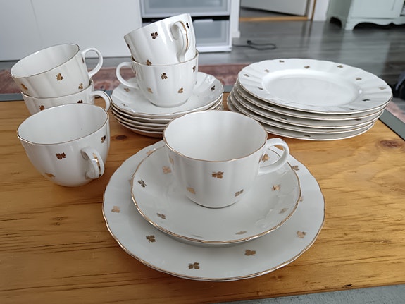 Hippu kahvikupit, asetit ja pullalautaset, 6 kpl, Arabia
