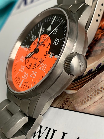 Product image 2 of 8