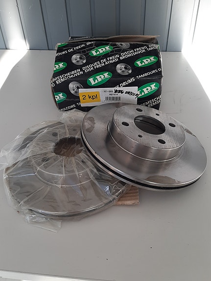 Jarrulevyt 2kpl, Nissan Almera (N15), UUSI